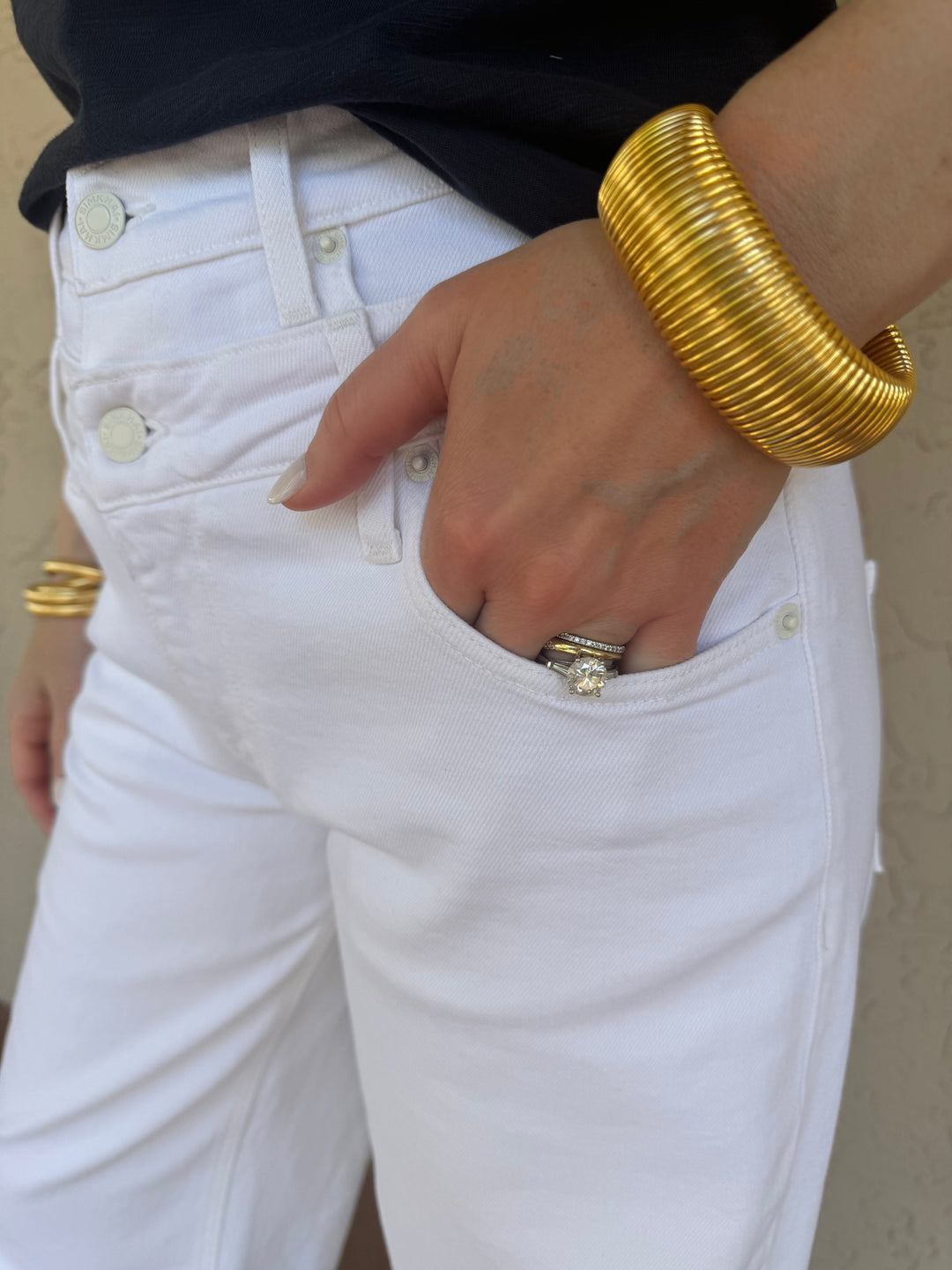 Ben Amun Thick Cobra Bracelet - Gold