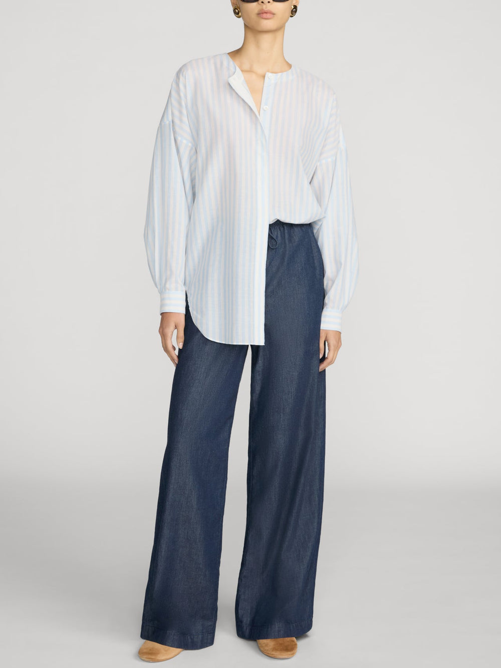 Frame The Offshort Pant in Rinse available at Barbara Katz