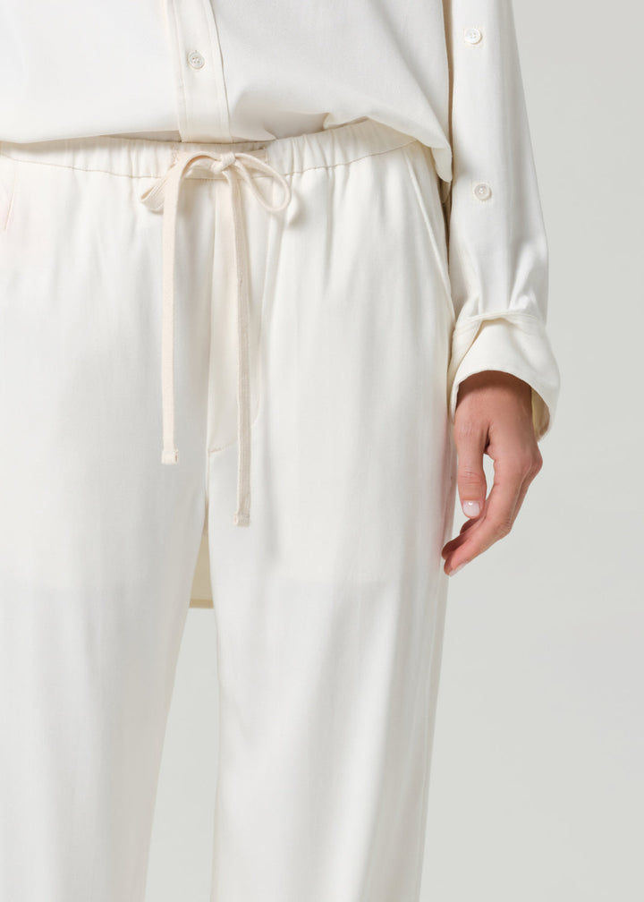Citizens of Humanity Bubble Pull-On Pants In Portofino Twill in Moonlight Cream available at Barbara Katz