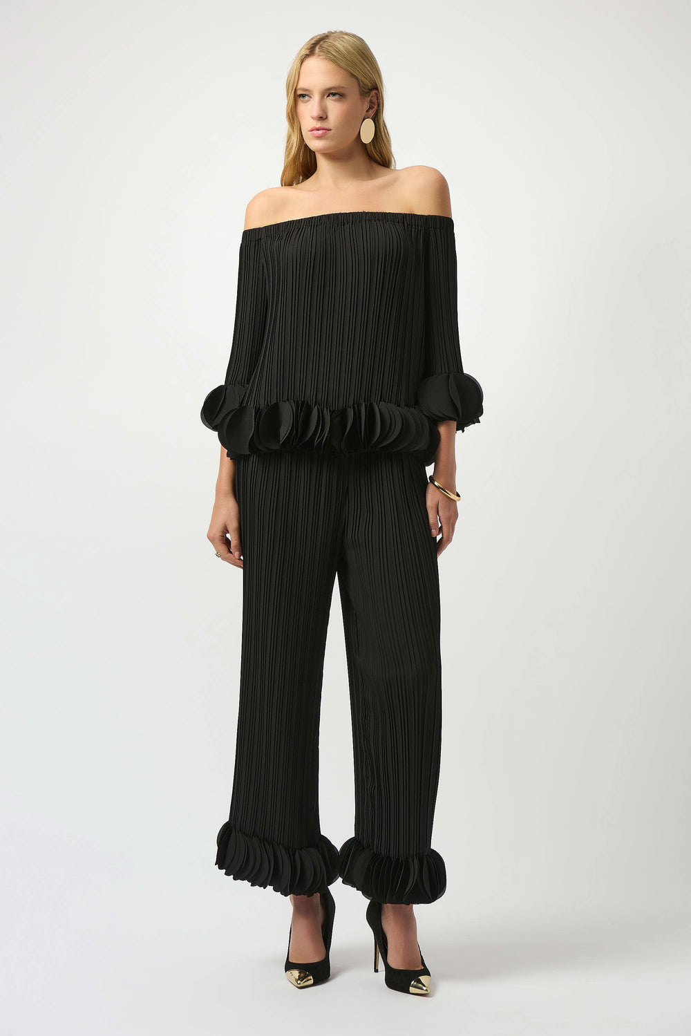 Joseph Ribkoff Joa Ruffle Pants in Black available at Barbara Katz
