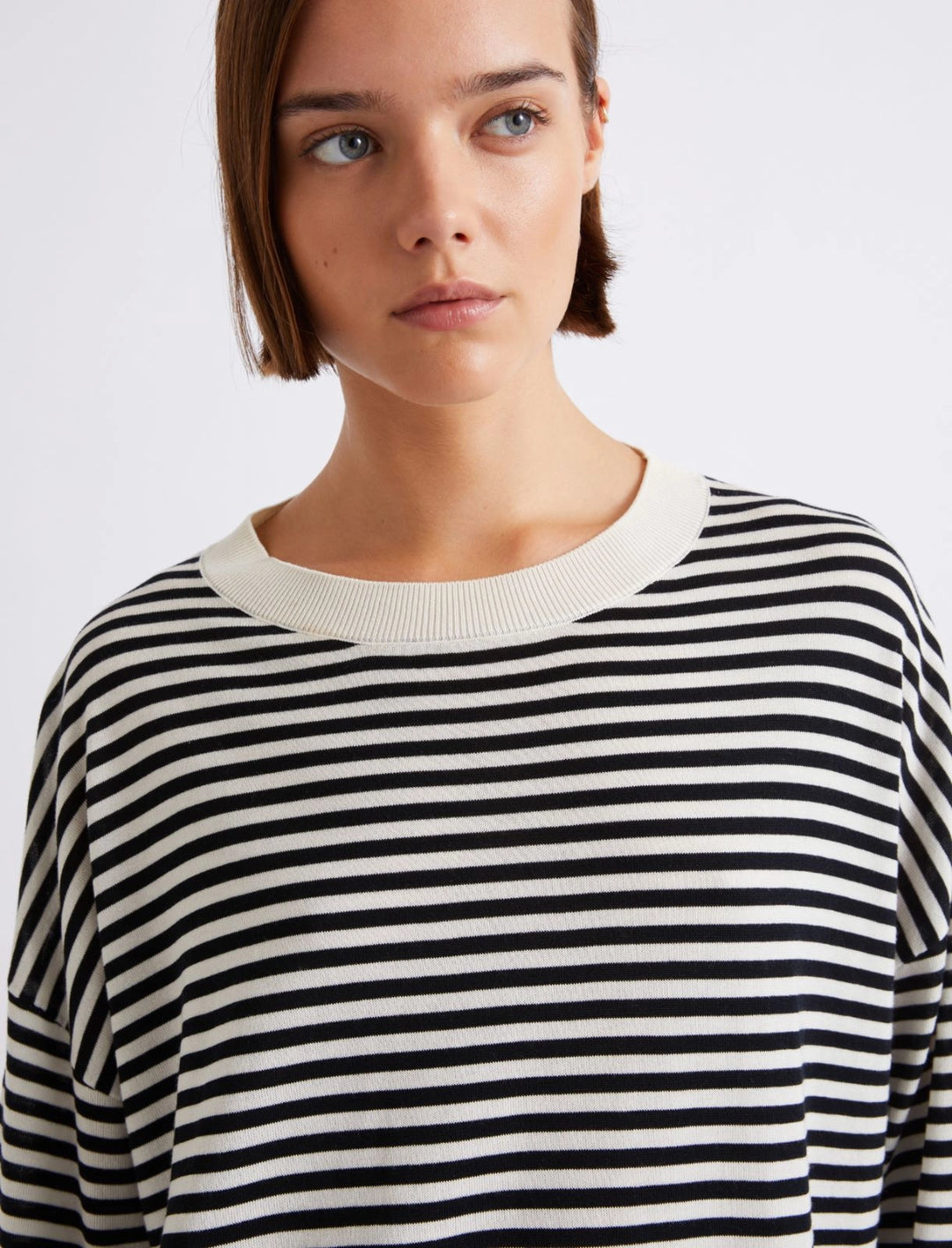 Marella Mlsgiara Oversized Crew-neck Sweater in Cream available at Barbara Katz