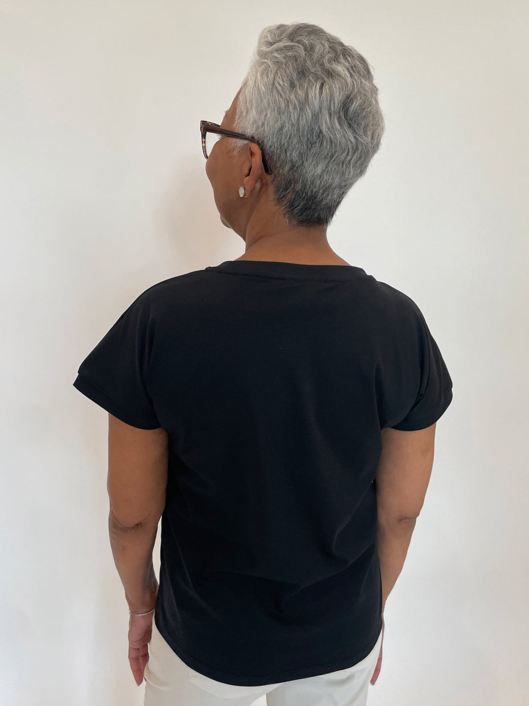 Leo & Ugo Petra Center Rose Tee in Black available at Barbara Katz