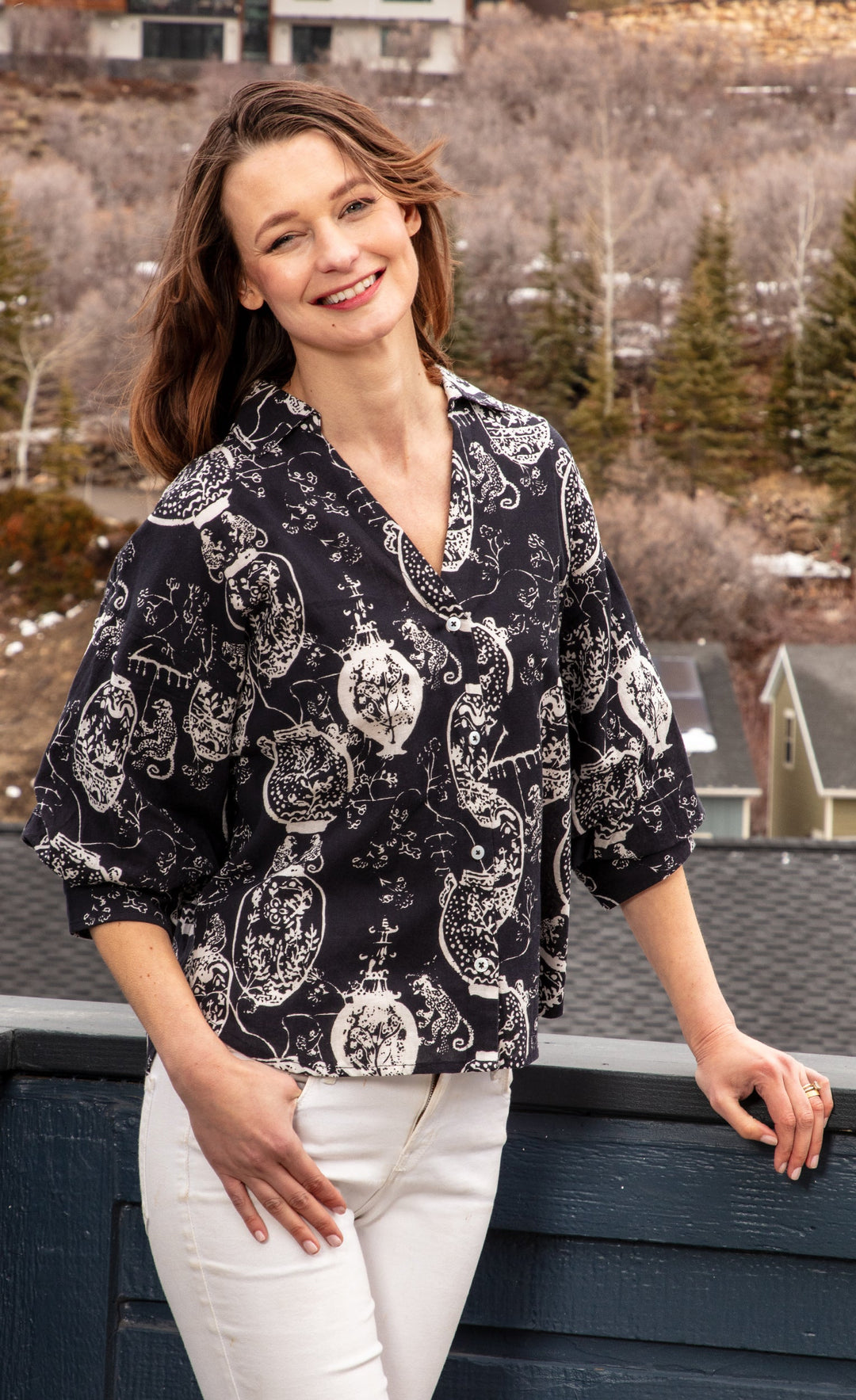 Dizzy-Lizzie Oversized Puff Sleeve Top - Black White available at Barbara Katz