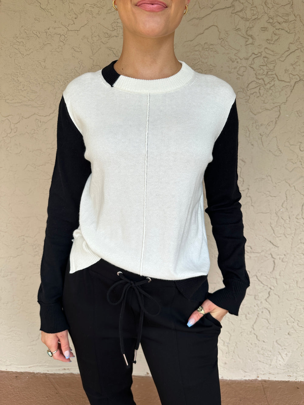 Elliott Lauren Color Block Crew Neck Sweater - Black/White
