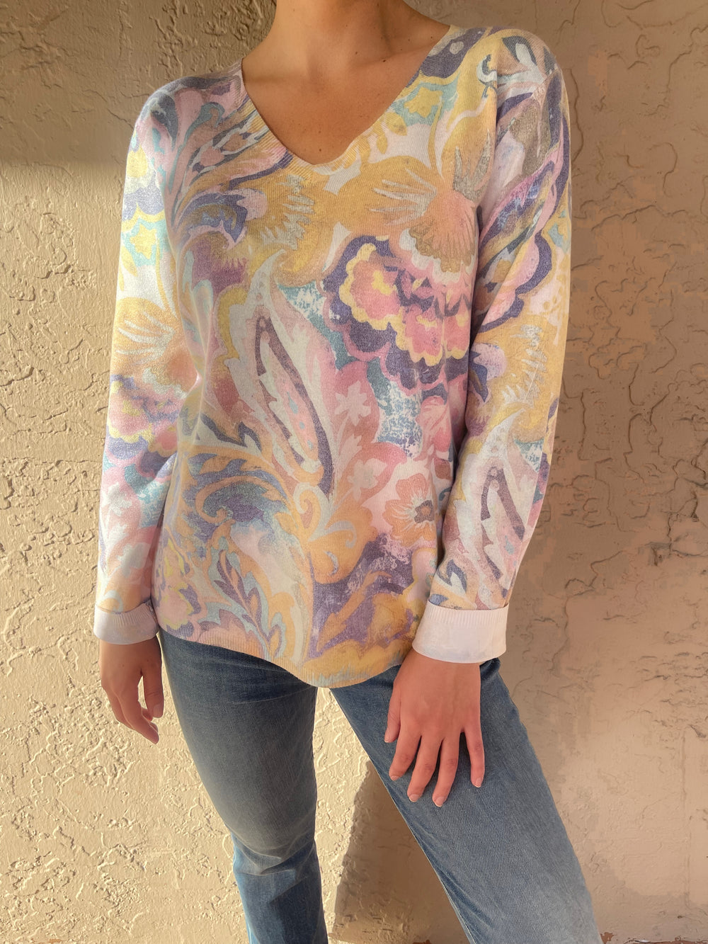 Leo & Ugo Floral Print V Neck Sweater