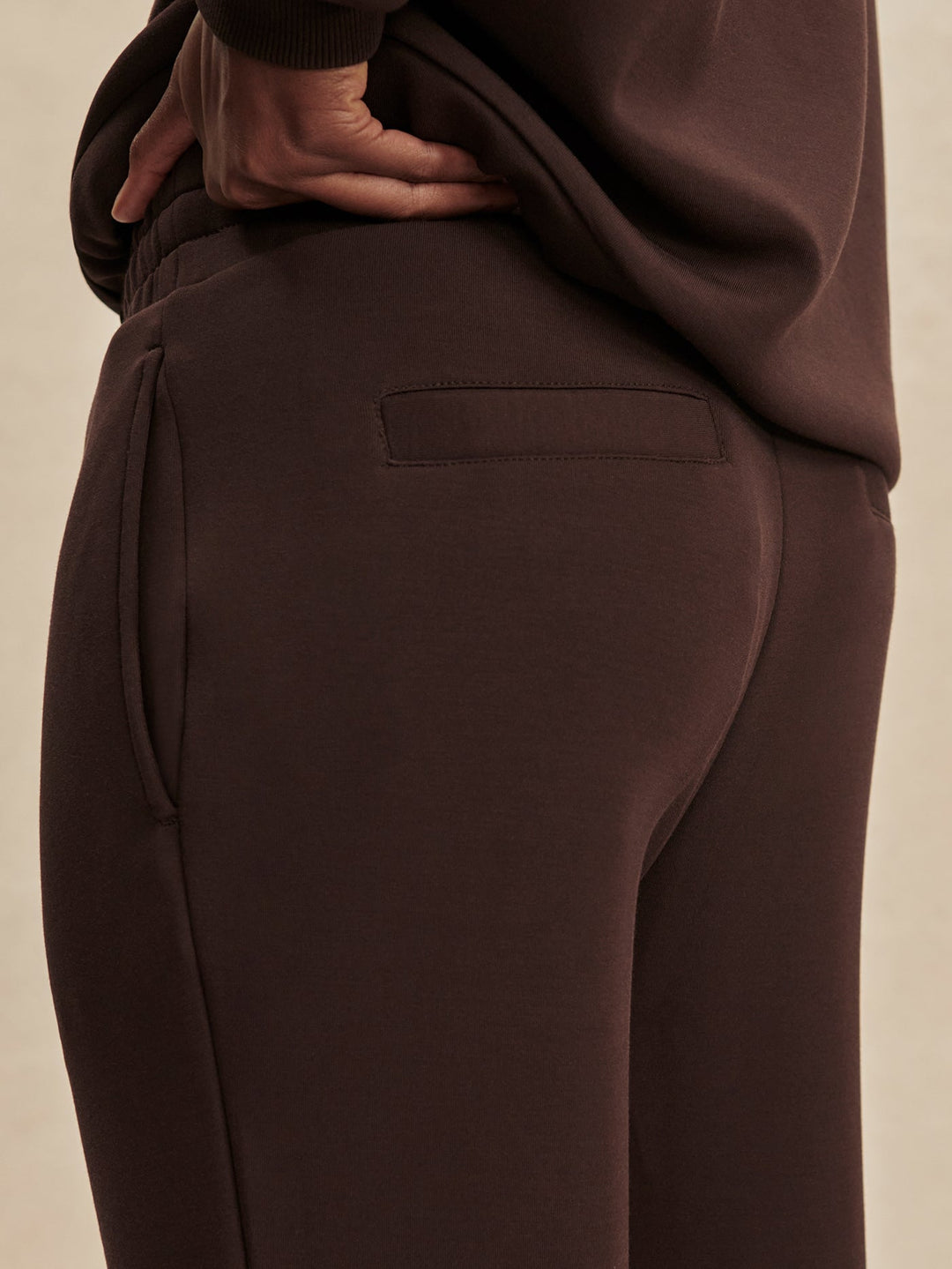 Varley The Slim Pant 27.5" in Coffee Bean available at Barbara Katz