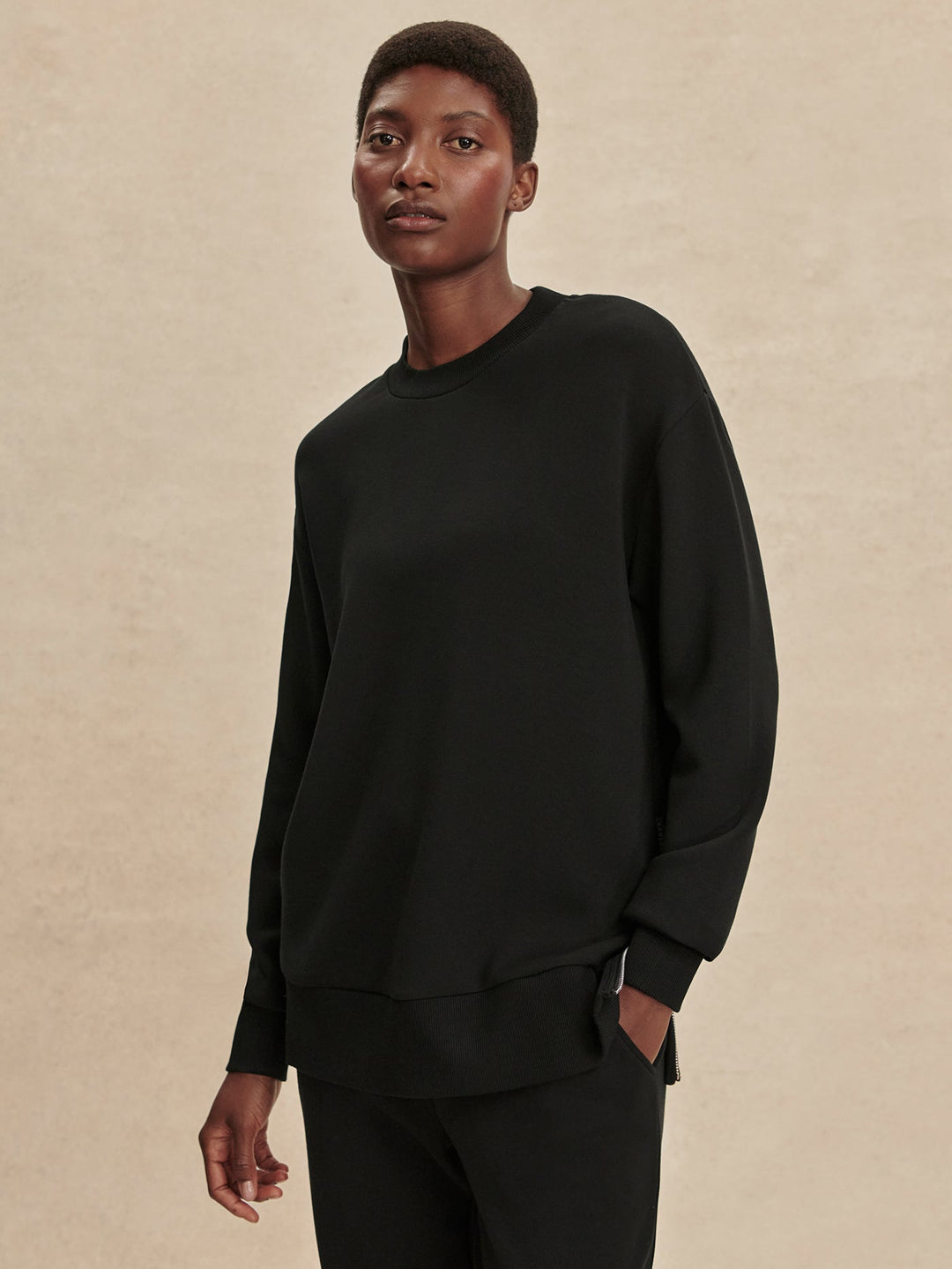 Varley Gabriella Sweatshirt in Black available at Barbara Katz