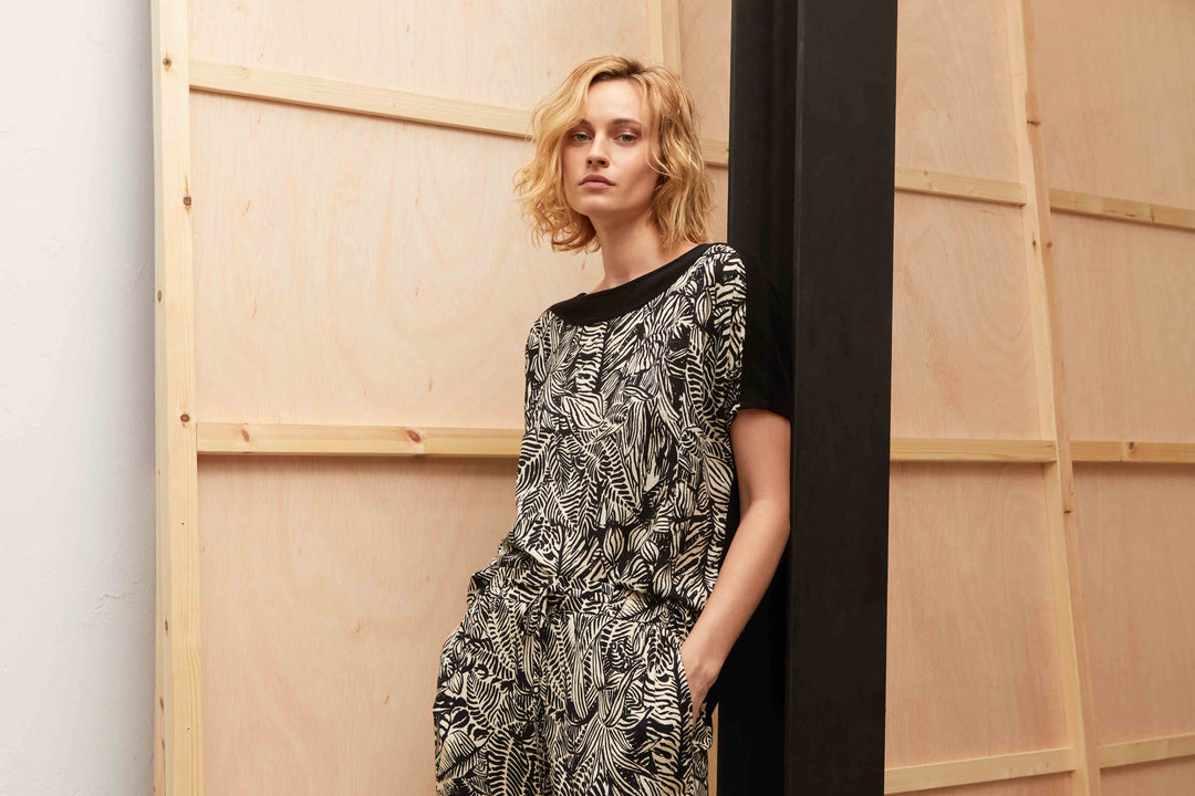 AMS Pure Print Top