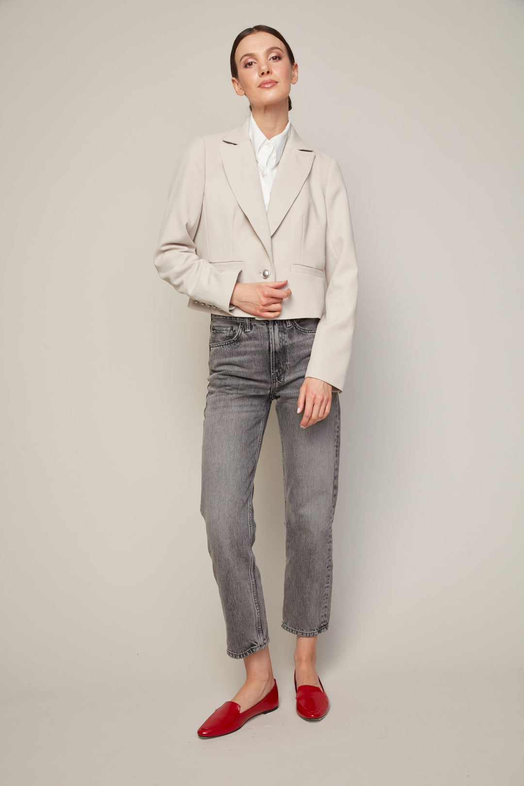 Adroit Atelier Bardot Single Breasted Short Boxy Blazer in Birch available at Barbara Katz