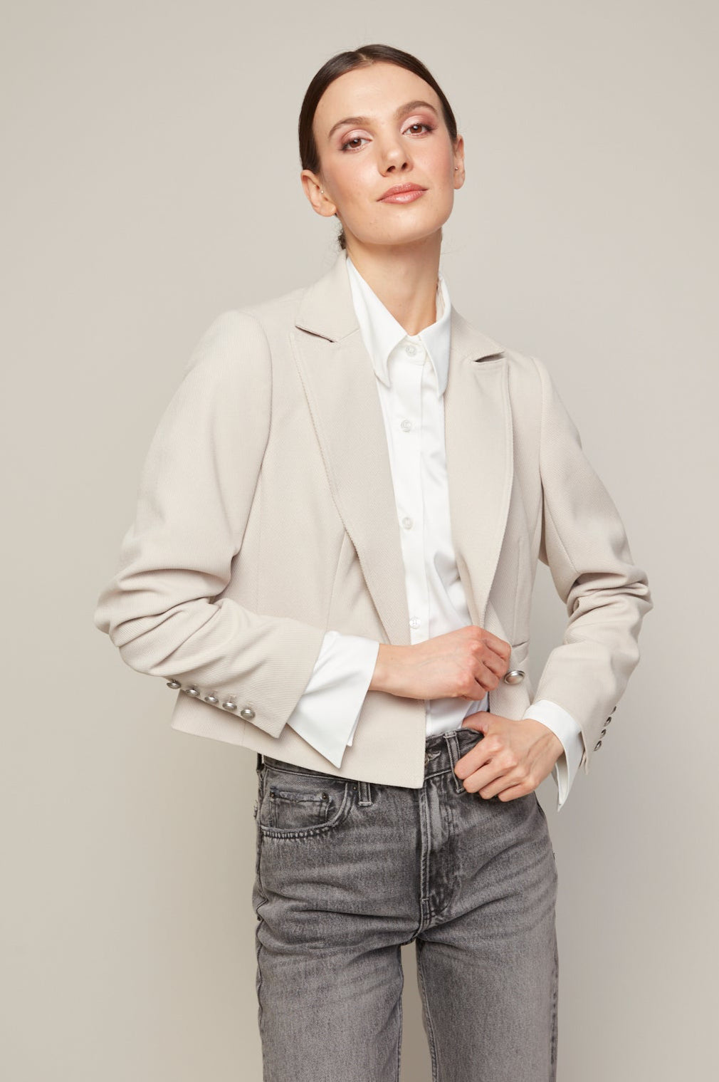 Adroit Atelier Bardot Single Breasted Short Boxy Blazer in Birch available at Barbara Katz