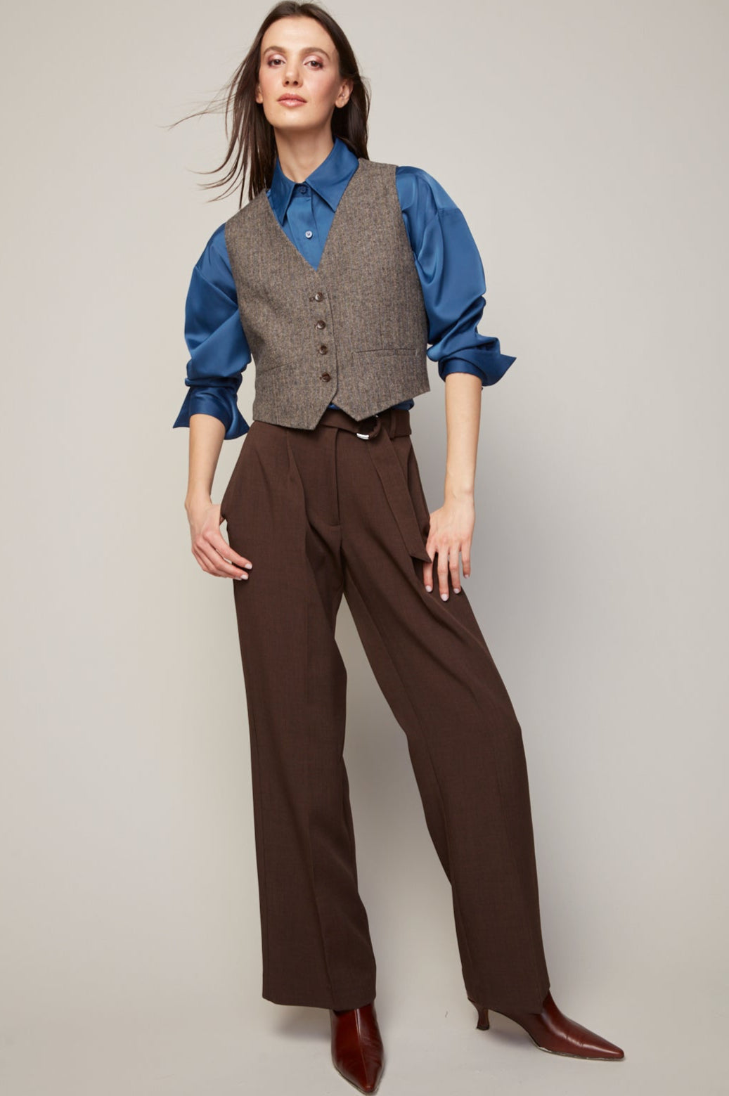 Adroit Atelier Benji Straight Leg Pant With Removable Belt in Java available at Barbara Katz
