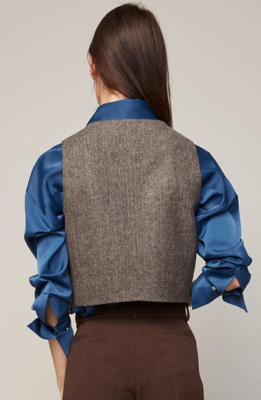 Adroit Atelier Sandro Sleeveless Vest in Java available at Barbara Katz