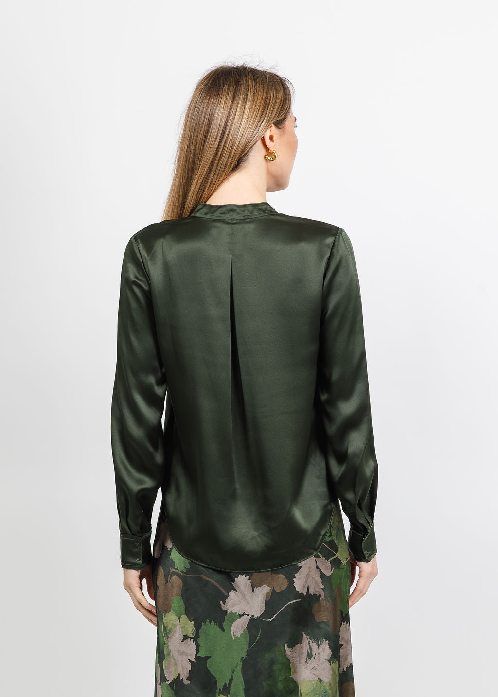 BK Go Fit To Be Styled Top in Surplus available at Barbara Katz