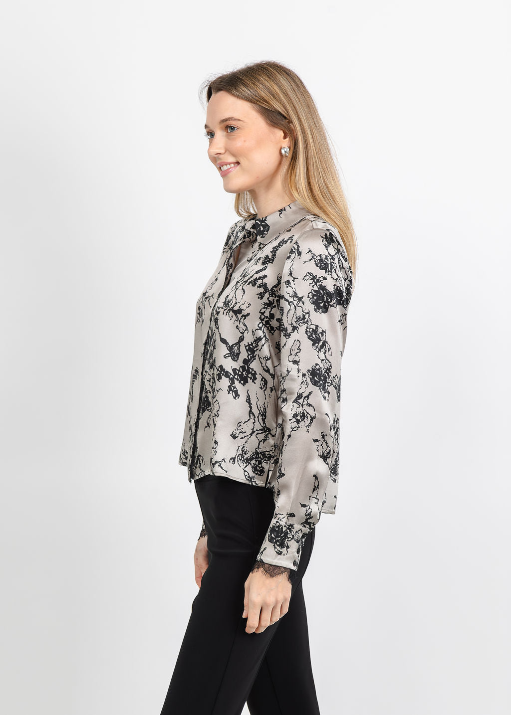 BK Go Lacey Printed Le Top in Lacey Vine available at Barbara Katz
