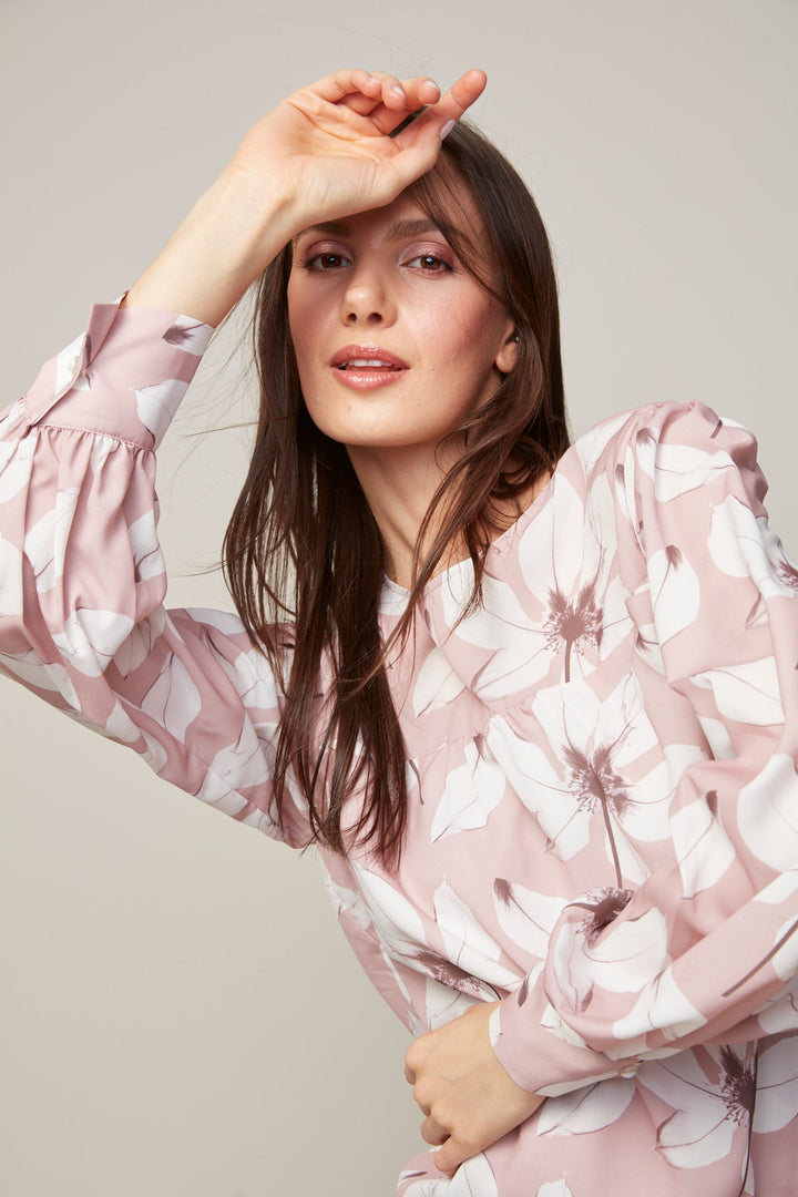 Adroit Atelier Bree Popover Blouse With Shirring Detail in Floral Rose available at Barbara Katz
