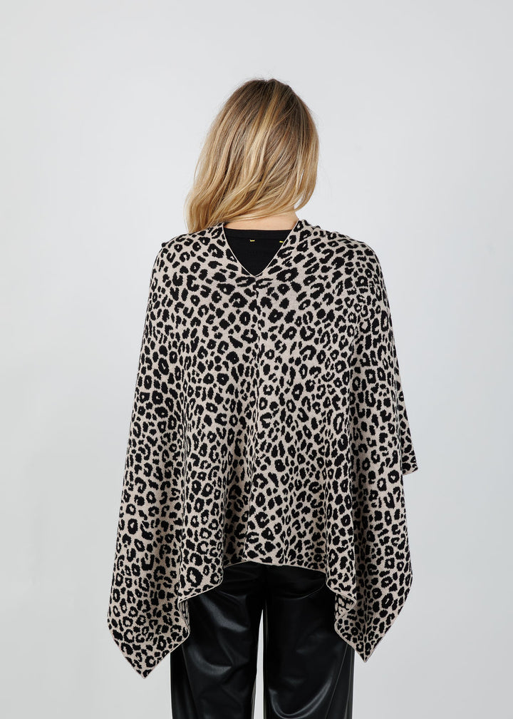 BK Esme Leopard Topper in Biscotti/Ebony available at Barbara Katz