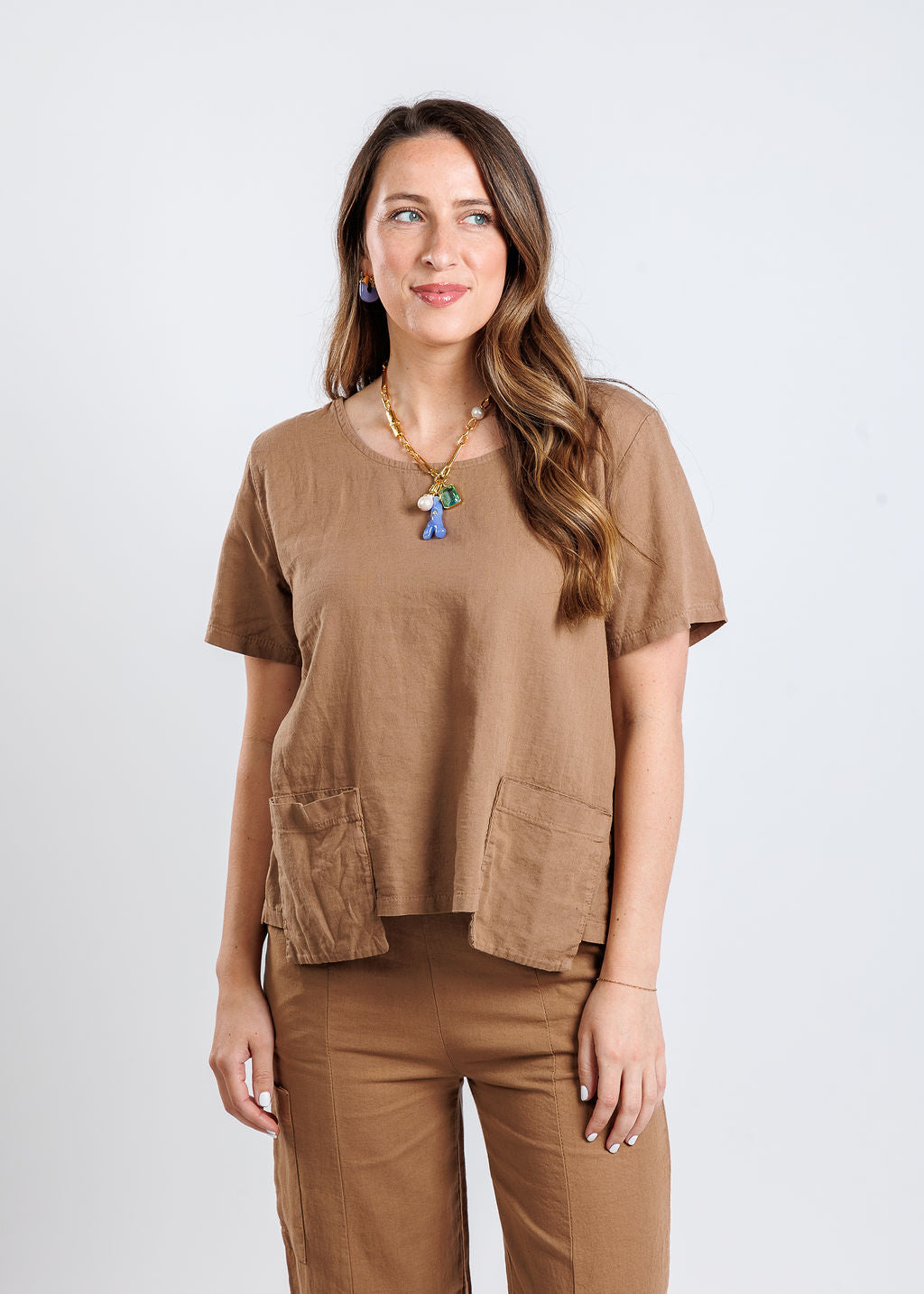 BK Linen Pocket Top in Hazelnut paired with matching BK Linen Pants in Hazelnut available at Barbara Katz