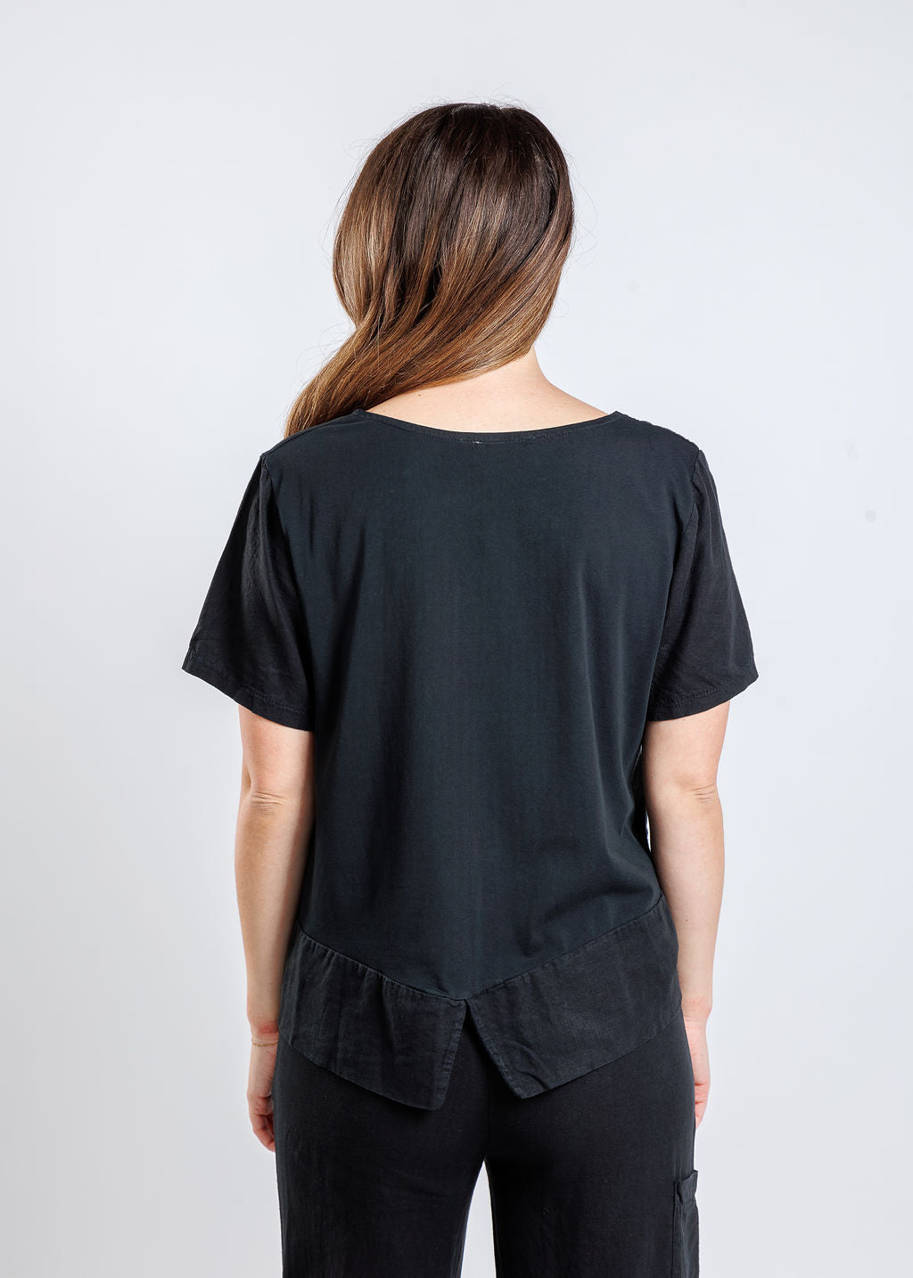 BK Linen Pocket Top in Black available at Barbara Katz