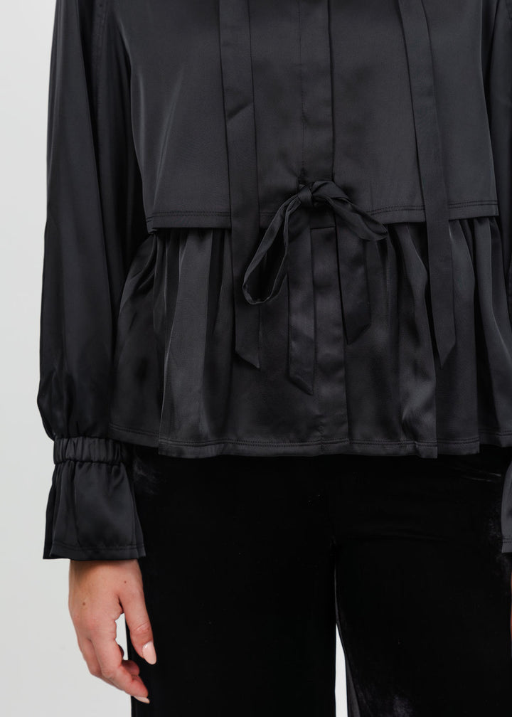 Cinq a Sept Azira Jacket in Black available at Barbara Katz