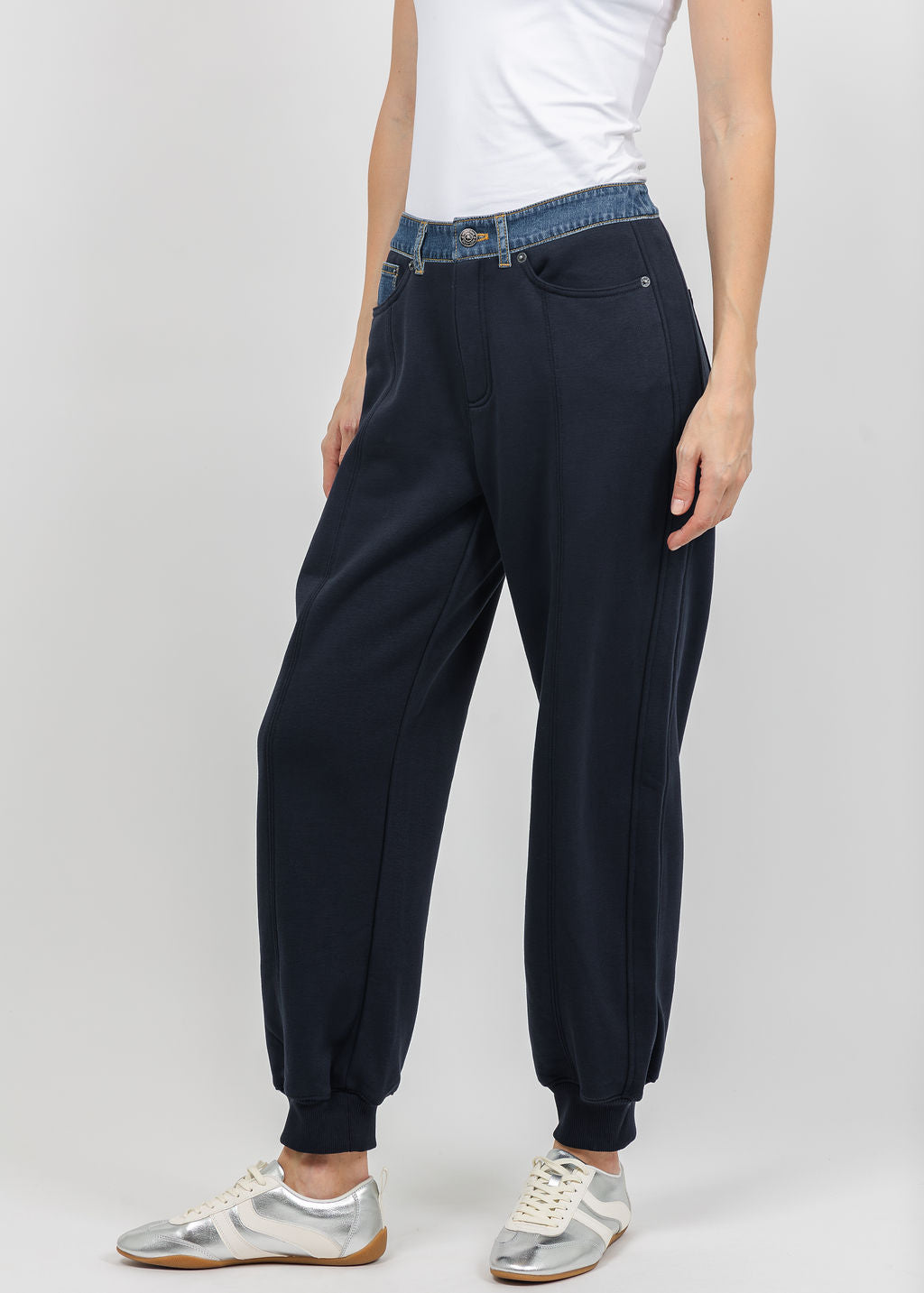 Cinq a Sept Corenna Pant in Navy/Ruisseau available at Barbara Katz