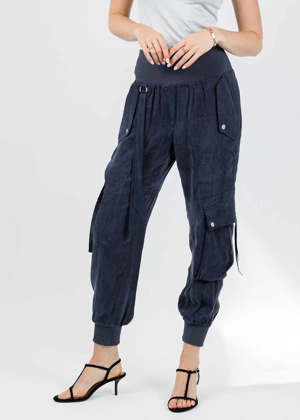 Cinq a Sept Harmony Washed Twill Pants in Navy available at Barbara Katz