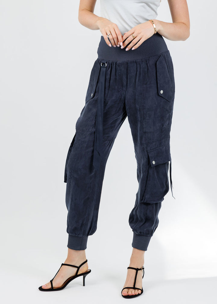 Cinq a Sept Harmony Washed Twill Pants in Navy available at Barbara Katz