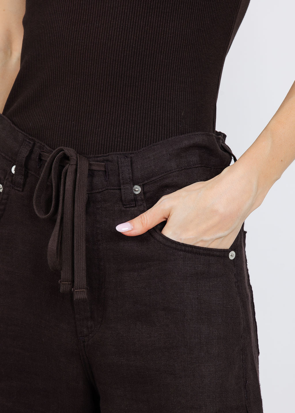 Citizens of Humanity Brynn Drawstring Linen Trousers in Chocolate available at Barbara Katz