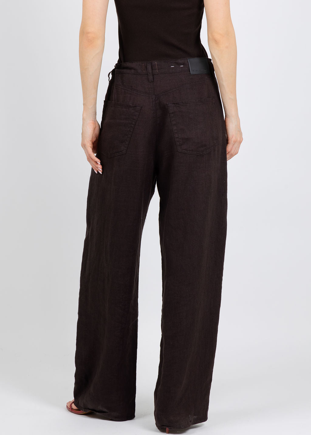 Citizens of Humanity Brynn Drawstring Linen Trousers in Chocolate available at Barbara Katz