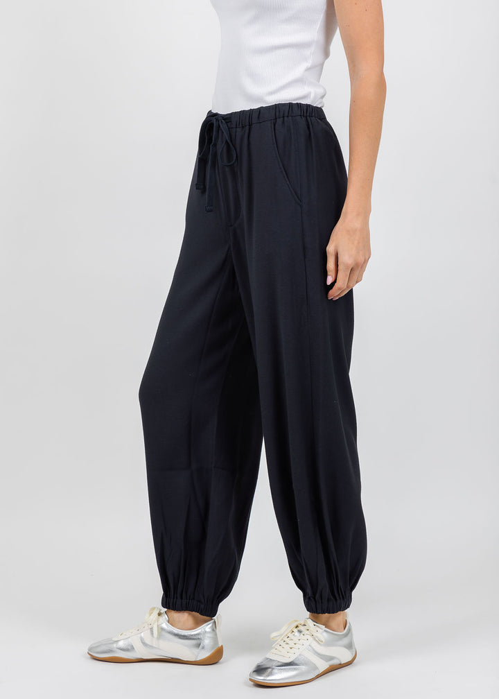 Citizens of Humanity Bubble Pull-On Pants In Portofino Twill in Navy available at Barbara Katz