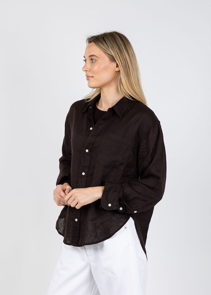 Citizens of Humanity Kayla Shrunken Linen Shirt in Chocolate available at Barbara Katz