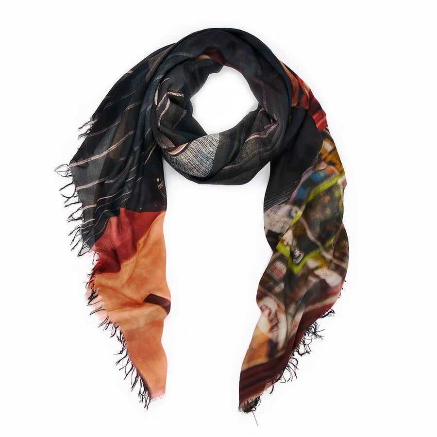 3,179 Louis Vuitton Scarf Stock Photos, High-Res Pictures, and
