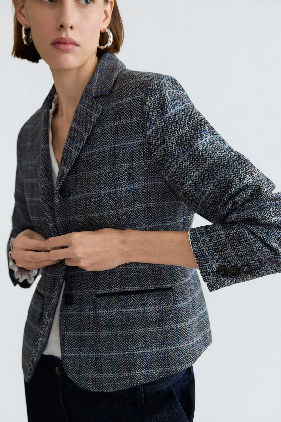 Adroit Atelier Desmond Tweed Single-Breasted Blazer With 3 Button Closure in Blue/Grey available at Barbara Katz