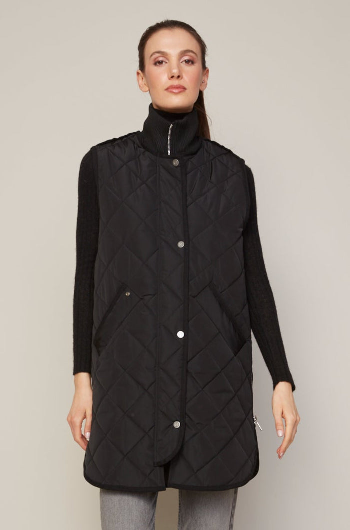 Adroit Atelier Destiny Sleeveless Quilted Vest With Zipper Detail in Black available at Barbara Katz
