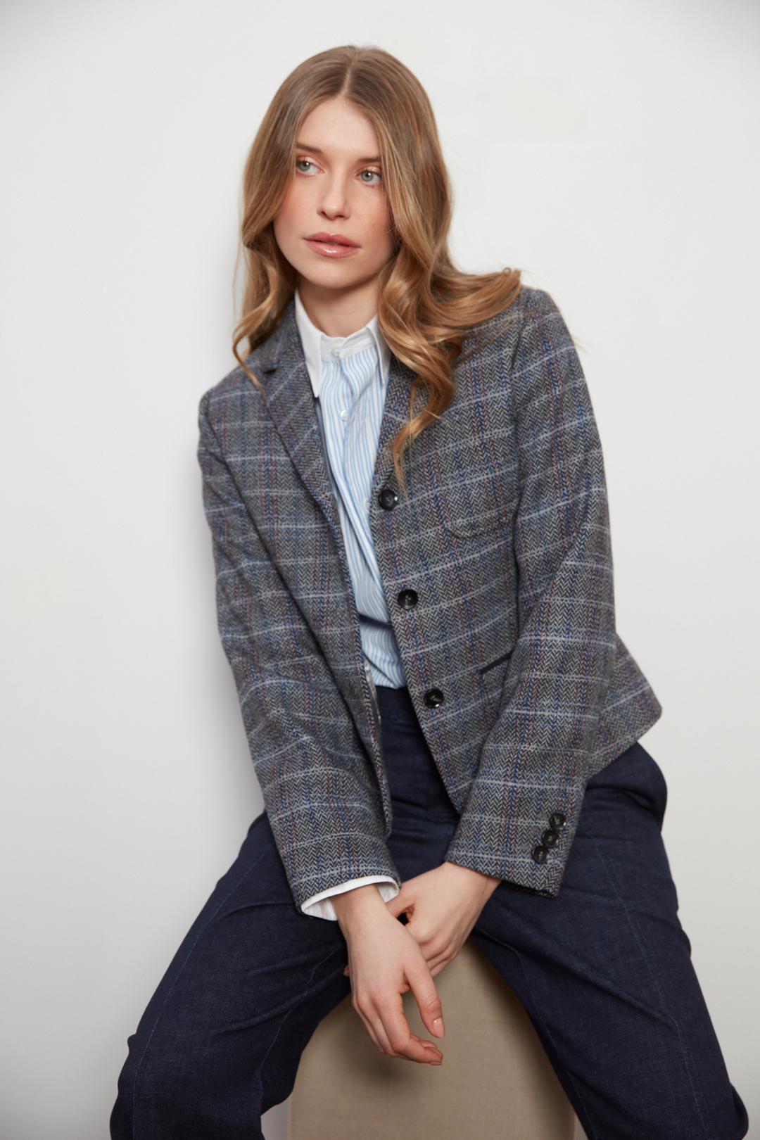 Adroit Atelier Desmond Tweed Single-Breasted Blazer With 3 Button Closure in Blue/Grey available at Barbara Katz