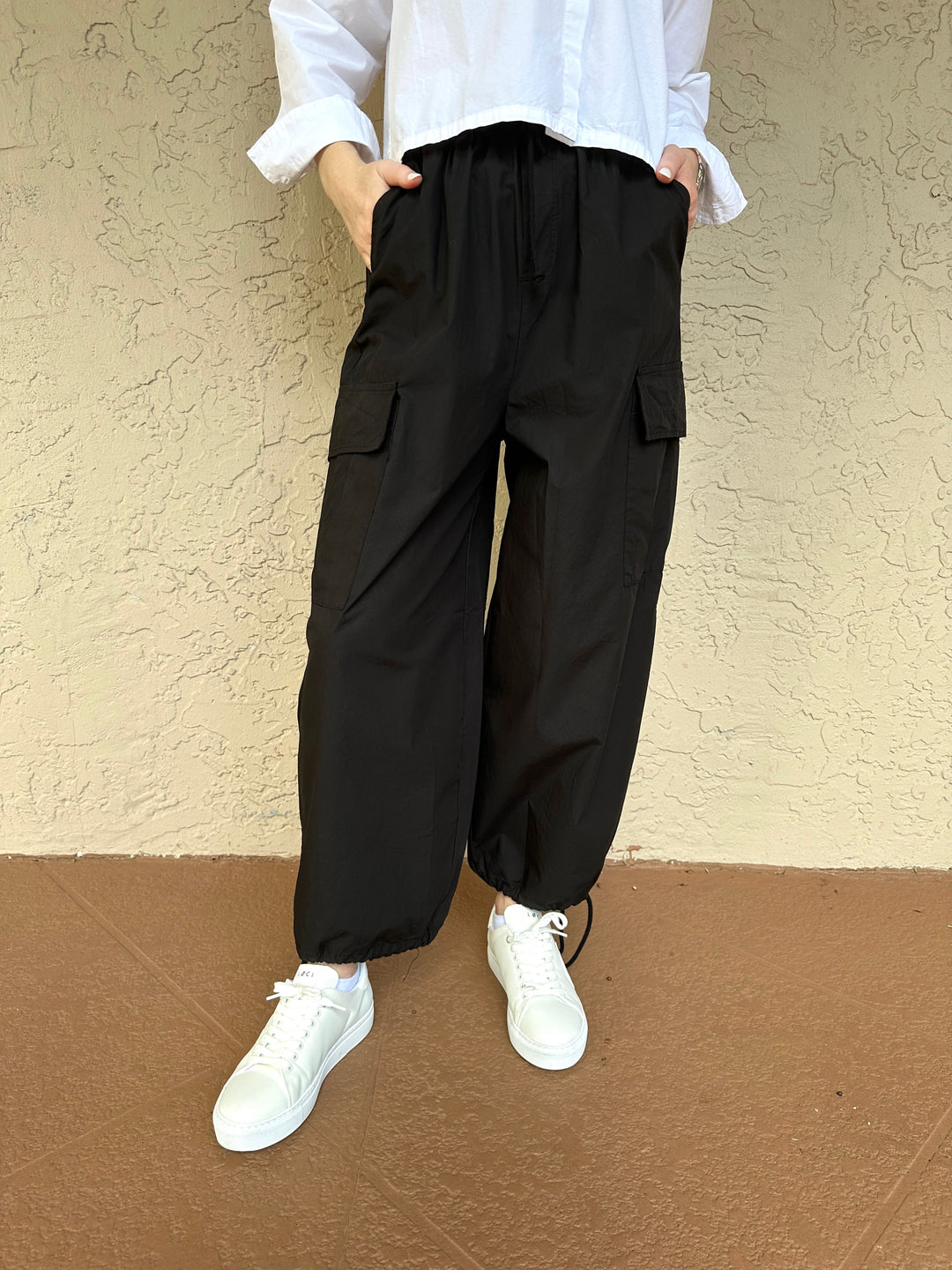 Stateside Structured Poplin Drawstring Cargo Pant - Black