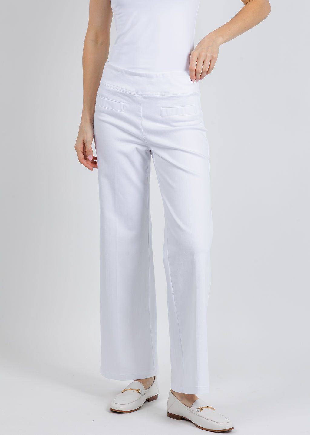 Elliott Lauren 29" Modern Twill Wide Leg Pants in White available at Barbara Katz