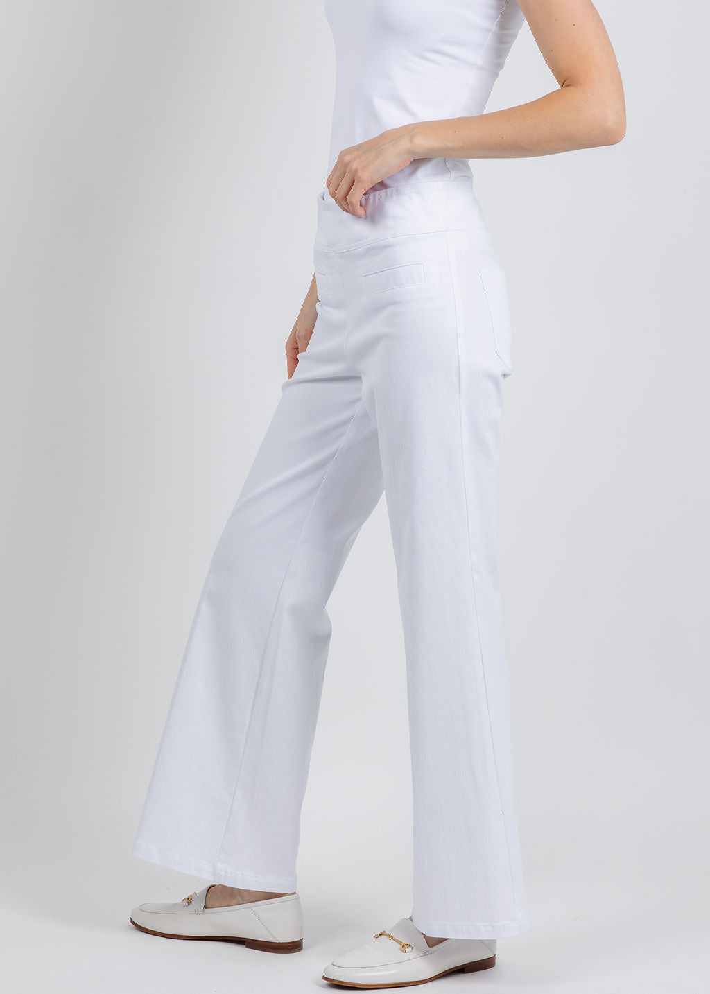 Elliott Lauren 29" Modern Twill Wide Leg Pants in White available at Barbara Katz