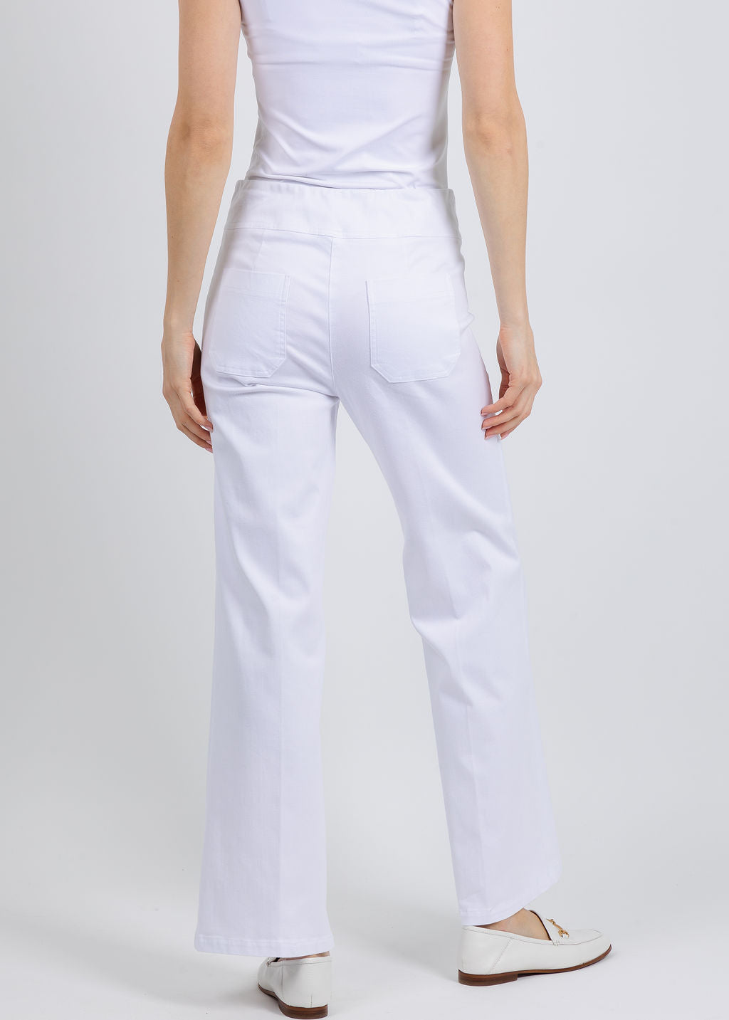 Elliott Lauren 29" Modern Twill Wide Leg Pants in White available at Barbara Katz