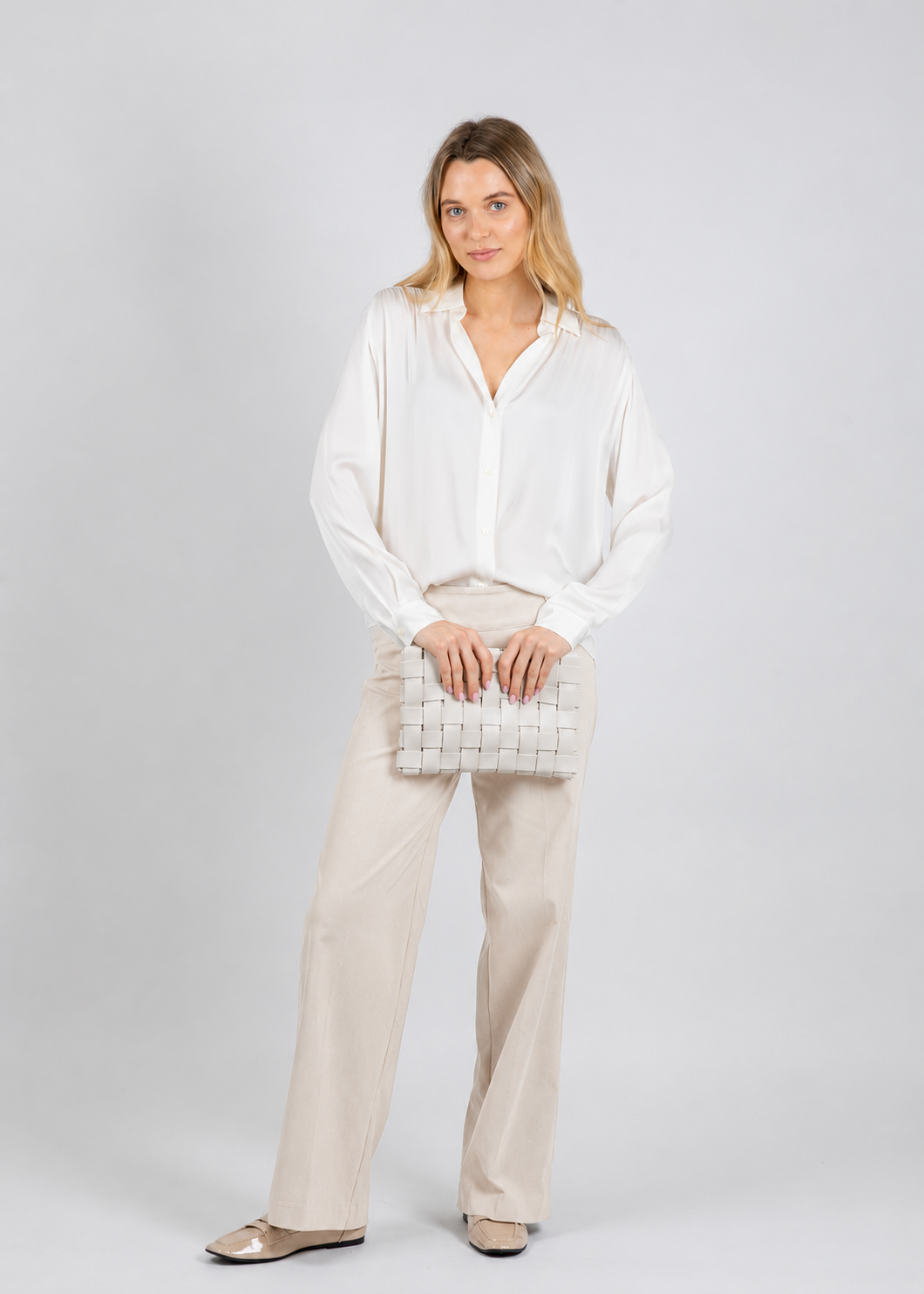 Elliott Lauren 30" Control Stretch Wide Leg Pants in Chino available at Barbara Katz