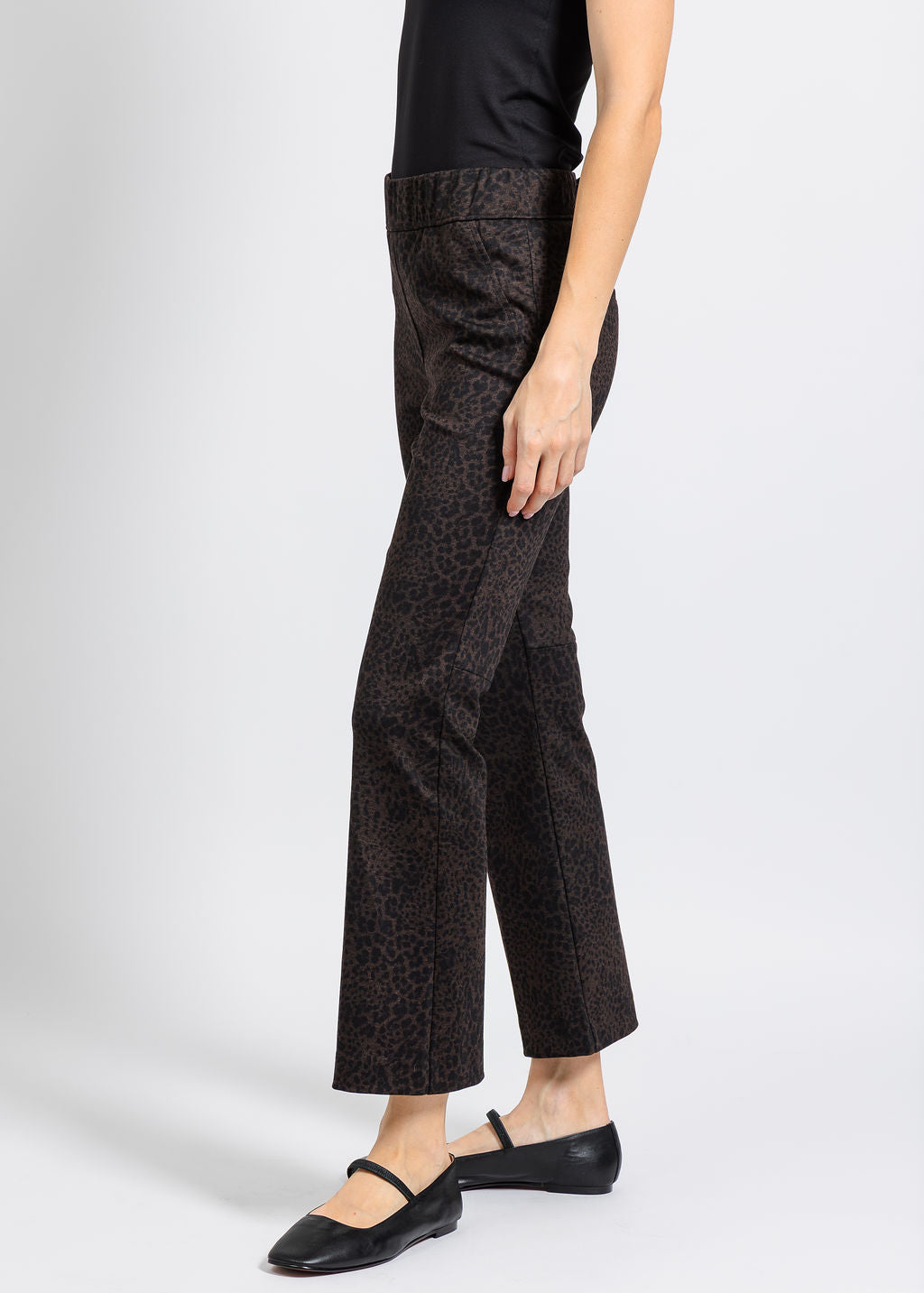 Elliott Lauren Bootcut Pull-On Pant in Chocolate available at Barbara Katz