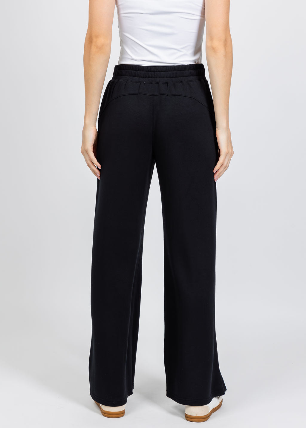 Elliott Lauren Comfort Zone Wide Leg Pant in Black available at Barbara Katz