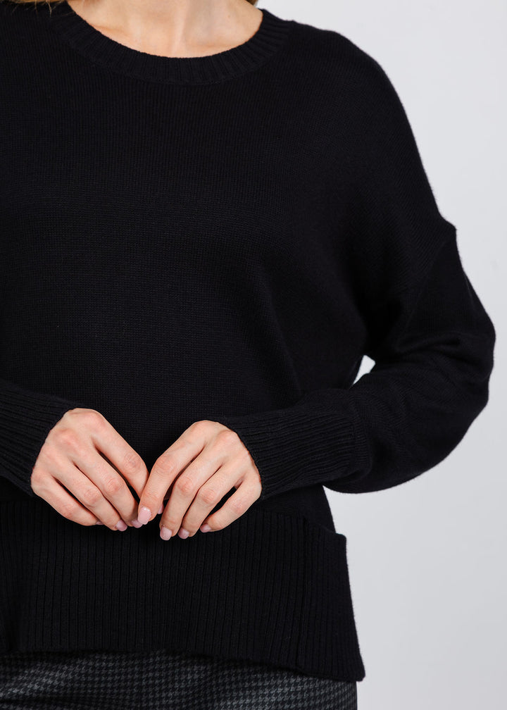 Elliott Lauren  Crew Neck Pocket in Black available at Barbara Katz