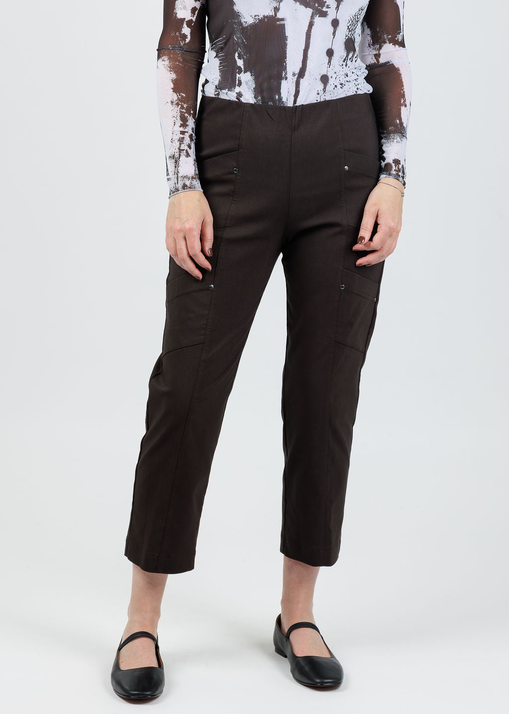 Elliott Lauren FW 25 Crop Cargo Pants in Chocolate available at Barbara Katz