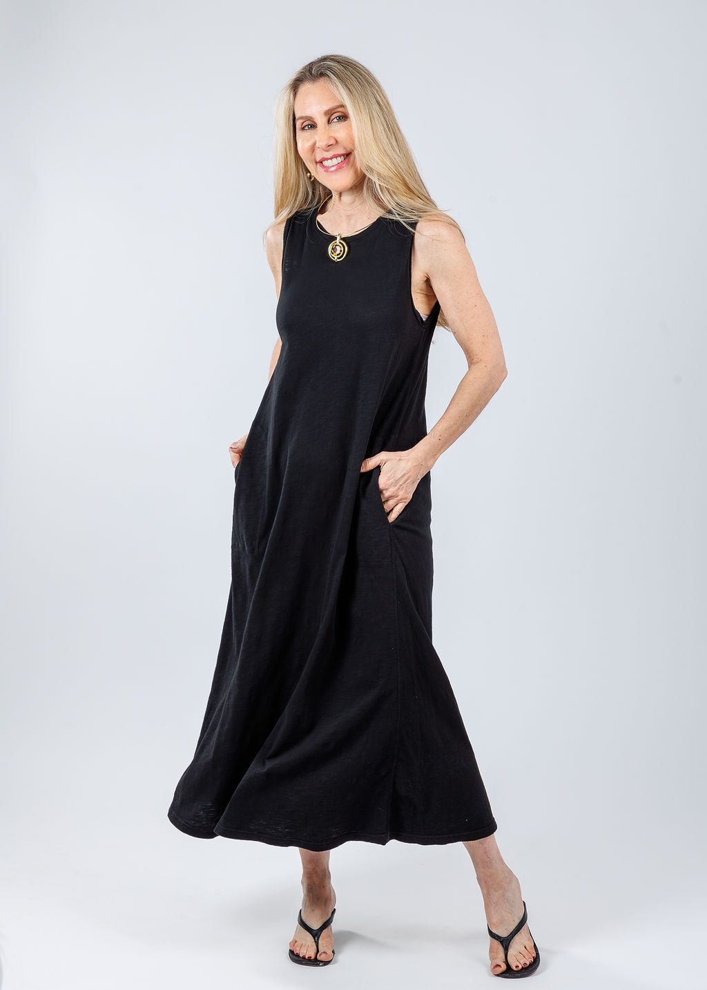 Elliott Lauren Donna Sleeveless Maxi Dress With Pocket in Black available at Barbara Katz