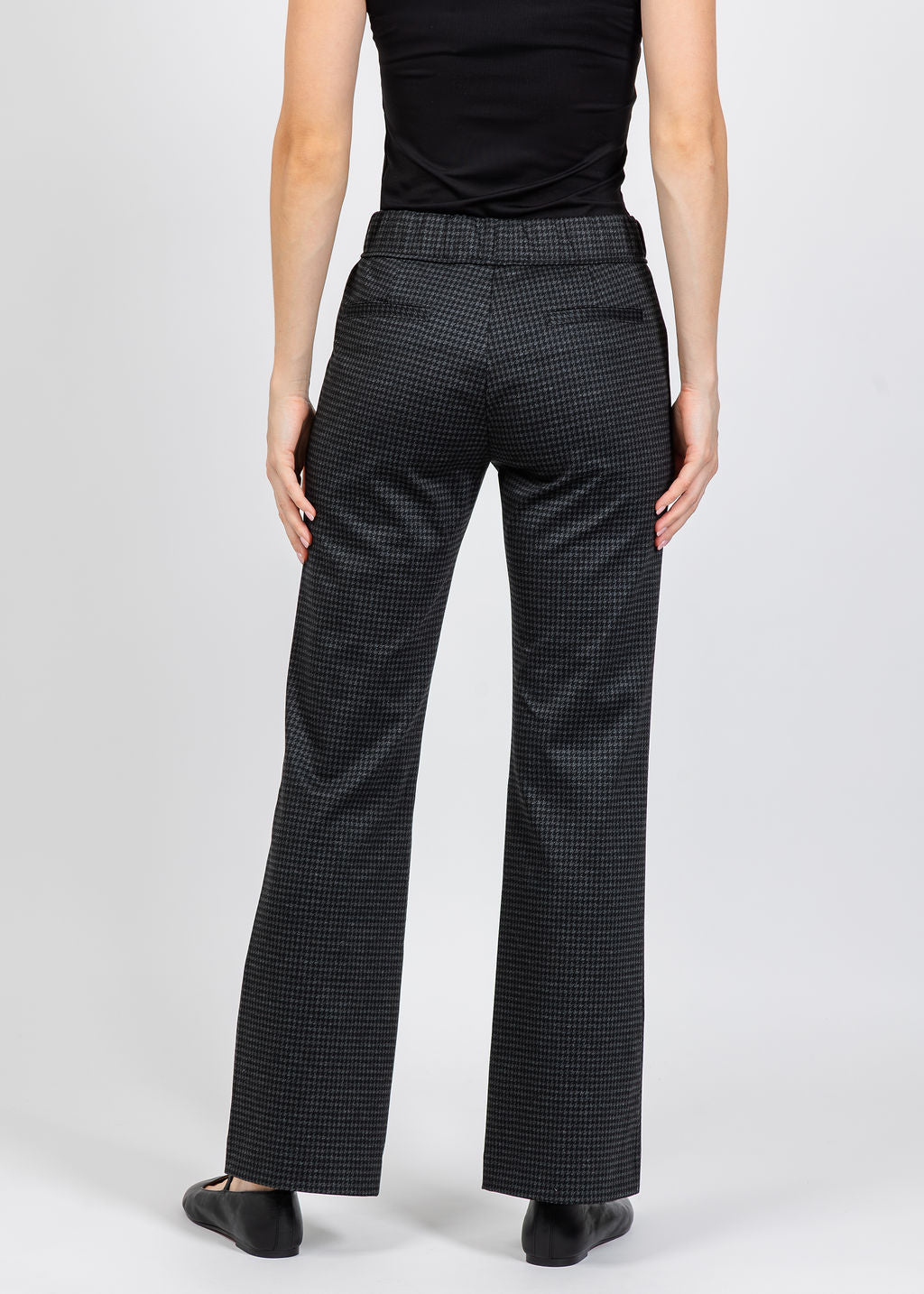 Elliott Lauren Houndstooth Pant in Black available at Barbara Katz