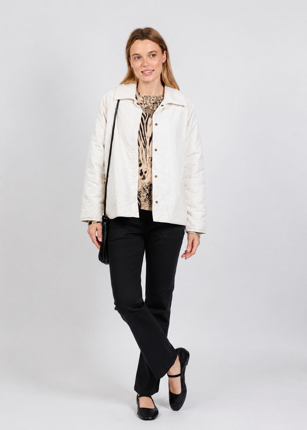 Elliott Lauren Modern Twill Bootcut Pant in Black available at Barbara Katz