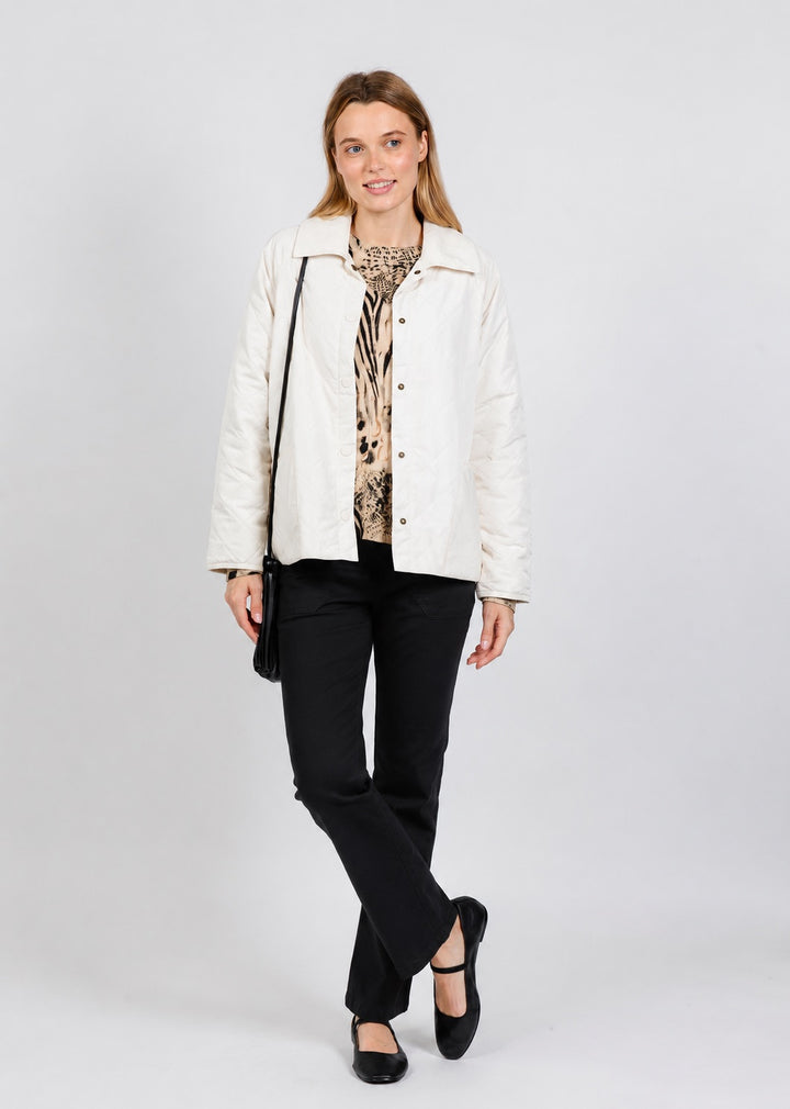 Elliott Lauren Modern Twill Bootcut Pant in Black available at Barbara Katz