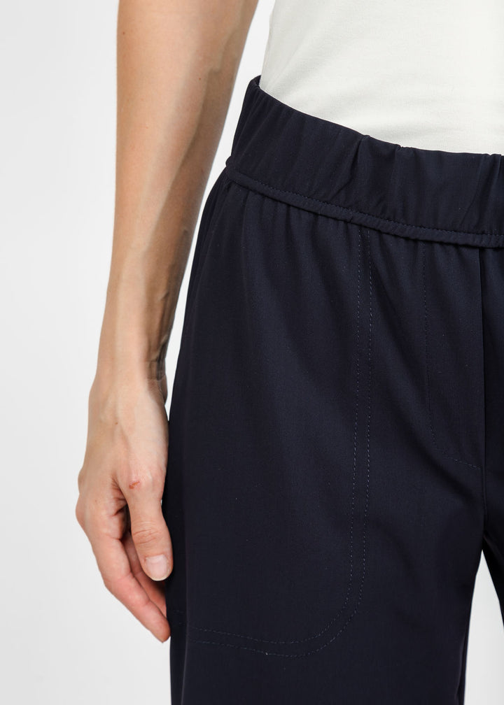 Elliott Lauren Prime Time Tapered Pant in Navy available at Barbara Katz