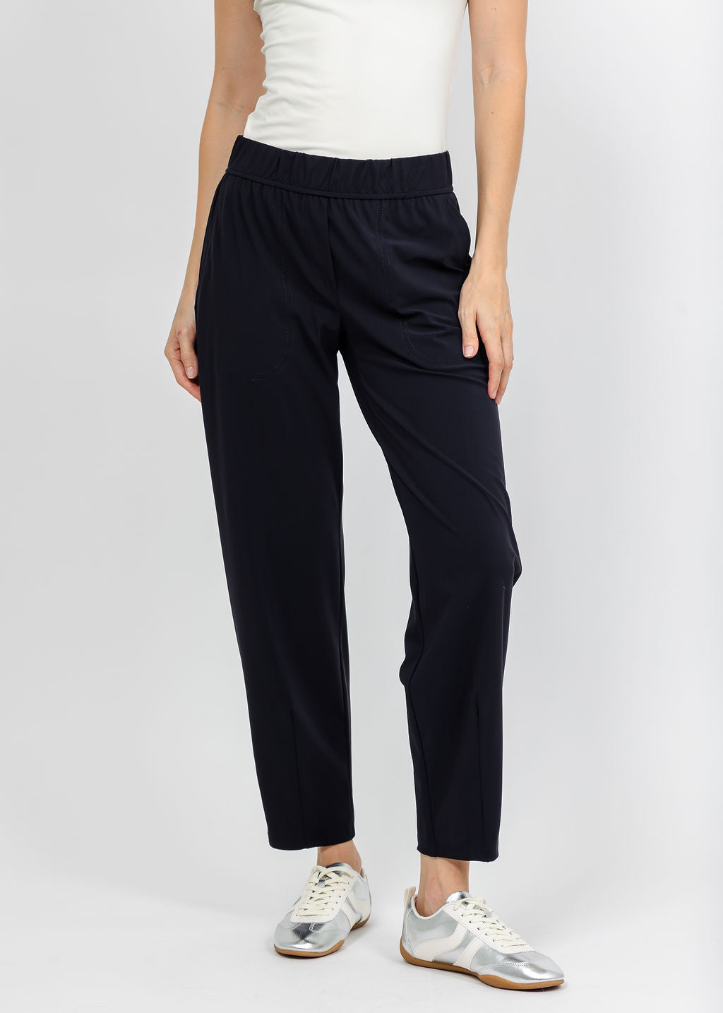 Elliott Lauren Prime Time Tapered Pant in Navy available at Barbara Katz