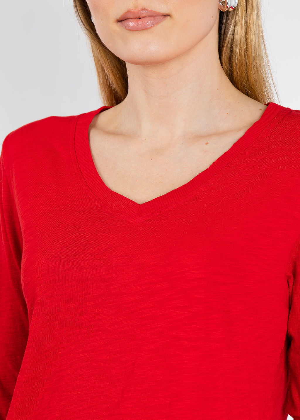 Elliott Lauren Silvie Rib 3/4 Sleeve V-Neck Tee in Cherry available at Barbara Katz